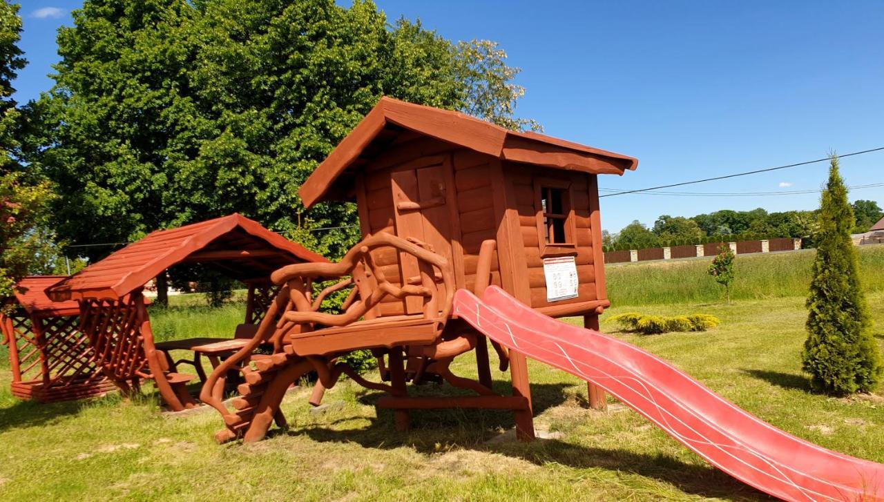 Willa Park Островец-Свентокшиский Экстерьер фото